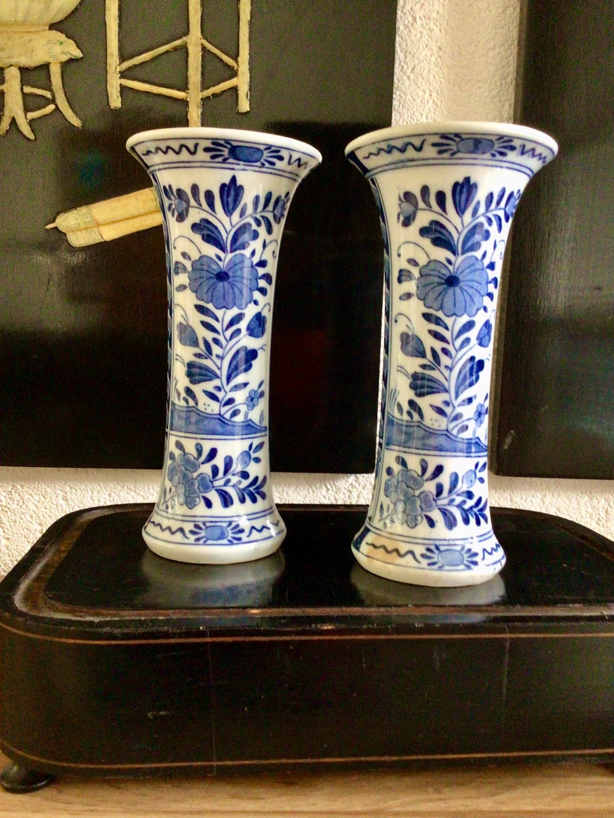 Set van 2 antieke Delfts Blauwe vaasjes. H 18 cm, Antiek en Kunst, Antiek | Vazen, Ophalen of Verzenden