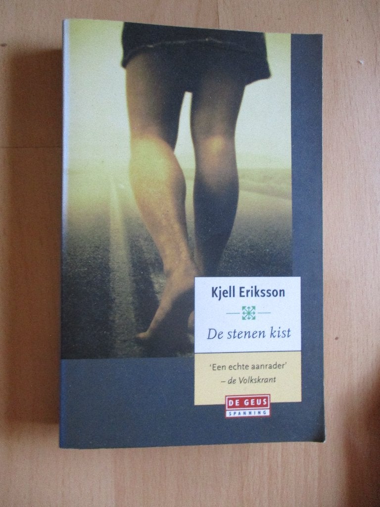 Kjell Eriksson. "De Stenen kist; misdaadroman", Ophalen of Verzenden, Zo goed als nieuw
