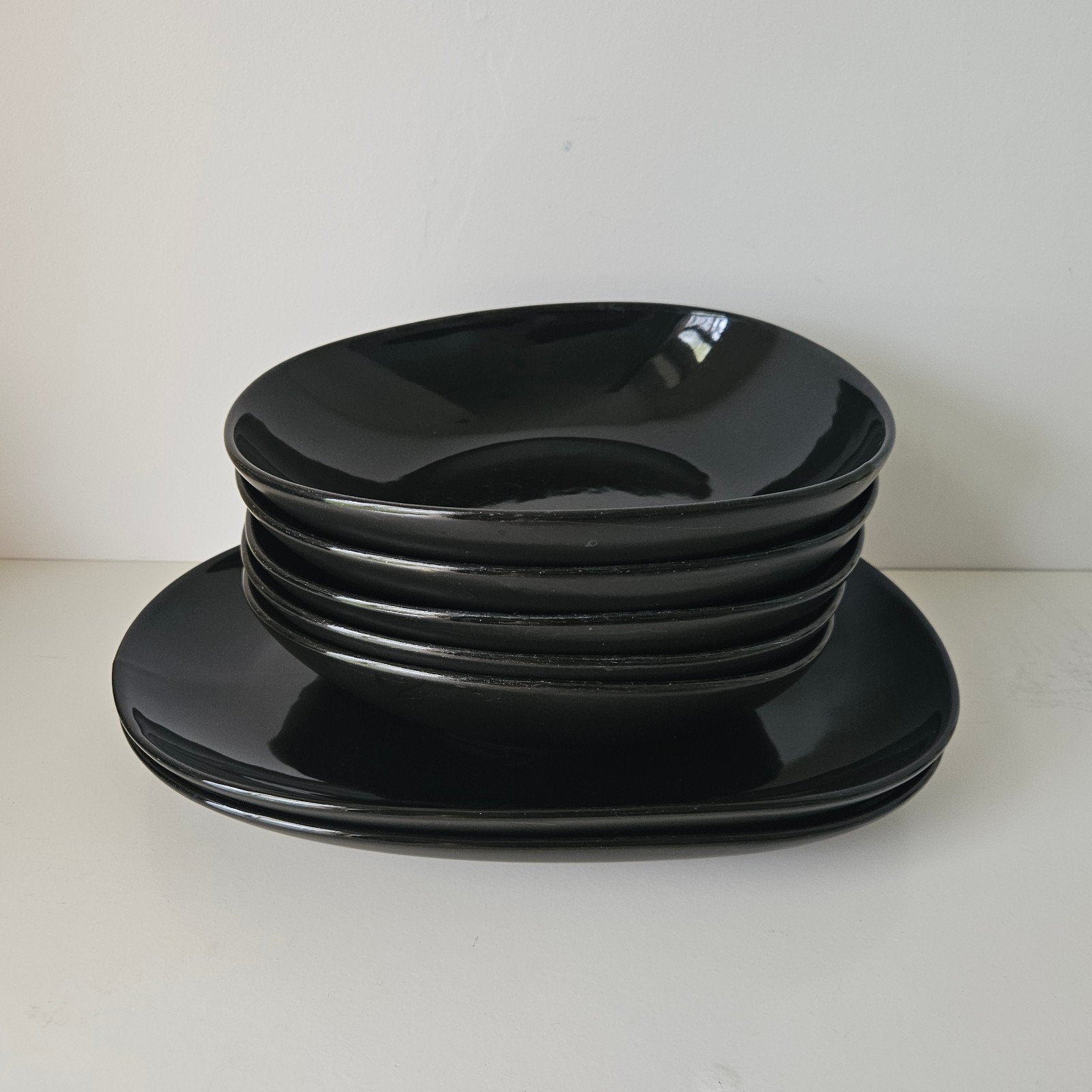 Kastopruiming: Blokker Ceramics hoogglans zwart servies, Gebruikt, Overige merken, Keramiek, Ophalen of Verzenden