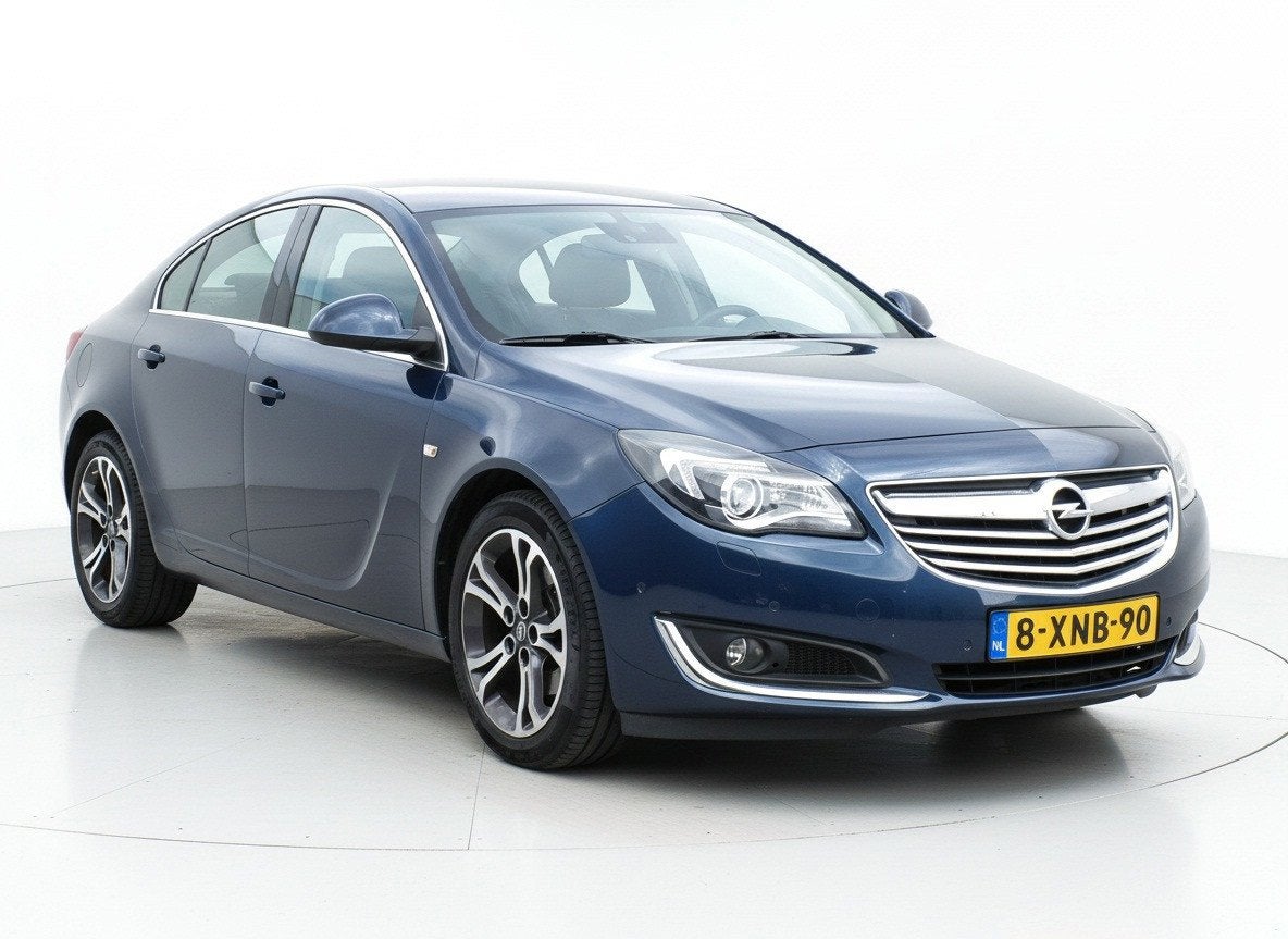 Opel Insignia 1.6 T Cosmo|Xenon|Leder|AUT|CAM|Nav|PDC|Cruise, Auto's, Euro 5, 15 km/l, Gebruikt, Zwart
