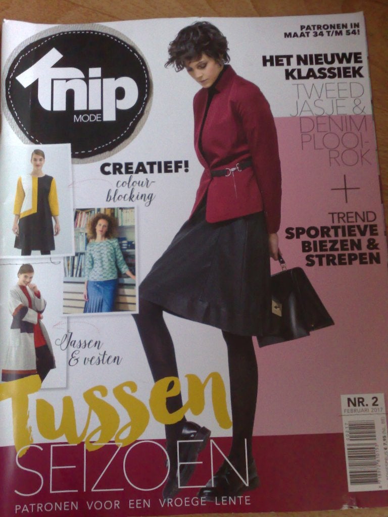 Knipmode februari nr. 2 / 2017 , maat 34 t/m 54, Hobby en Vrije tijd, Kledingpatronen, Nieuw, Vrouw, Knipmode, Verzenden