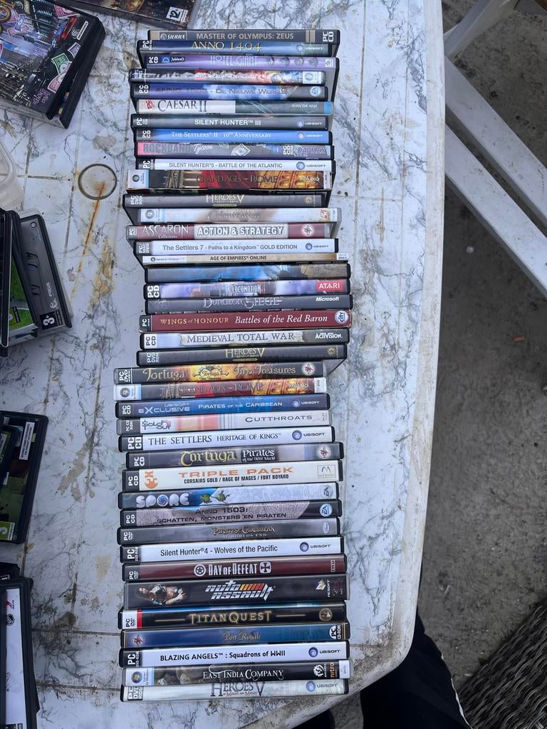 Complete serie old skool pc games samen in 1 koop +-90 games, Ophalen, Online, Overige genres, 1 speler