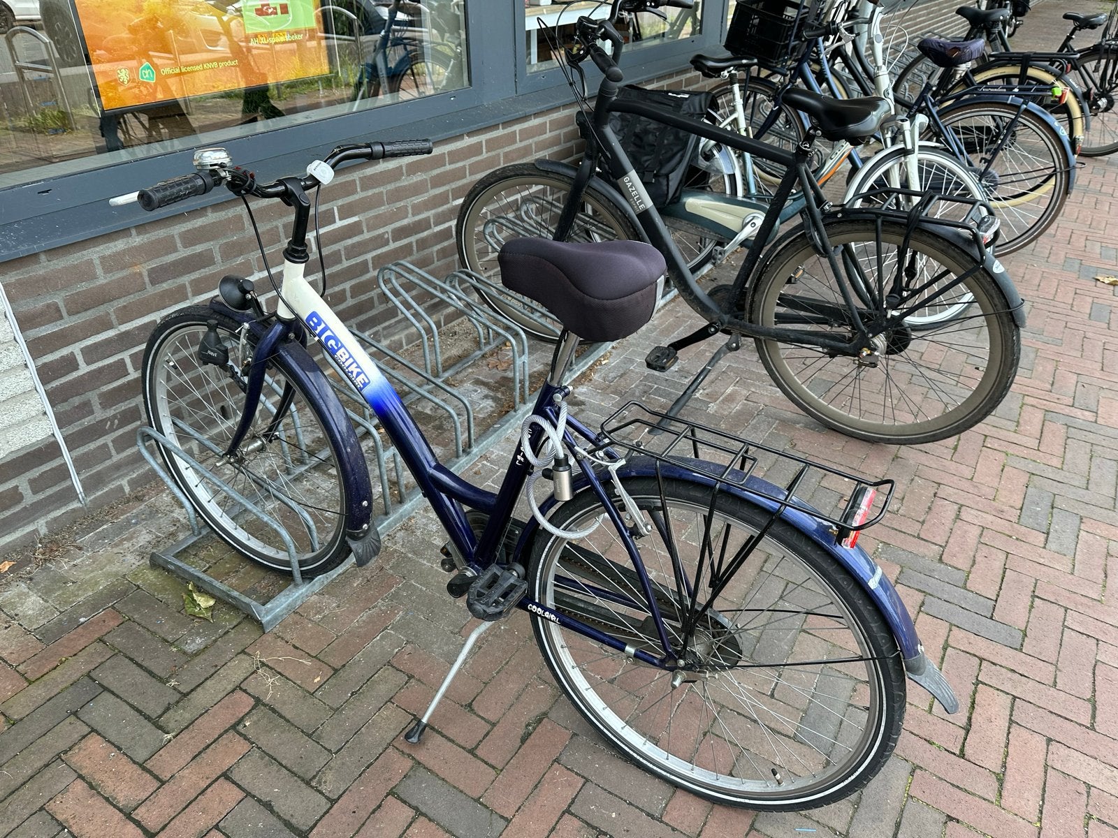 Stadsfiets te koop – achterband lek, verder in goede staat, Fietsen en Brommers, Fietsen | Dames | Damesfietsen, Ophalen of Verzenden