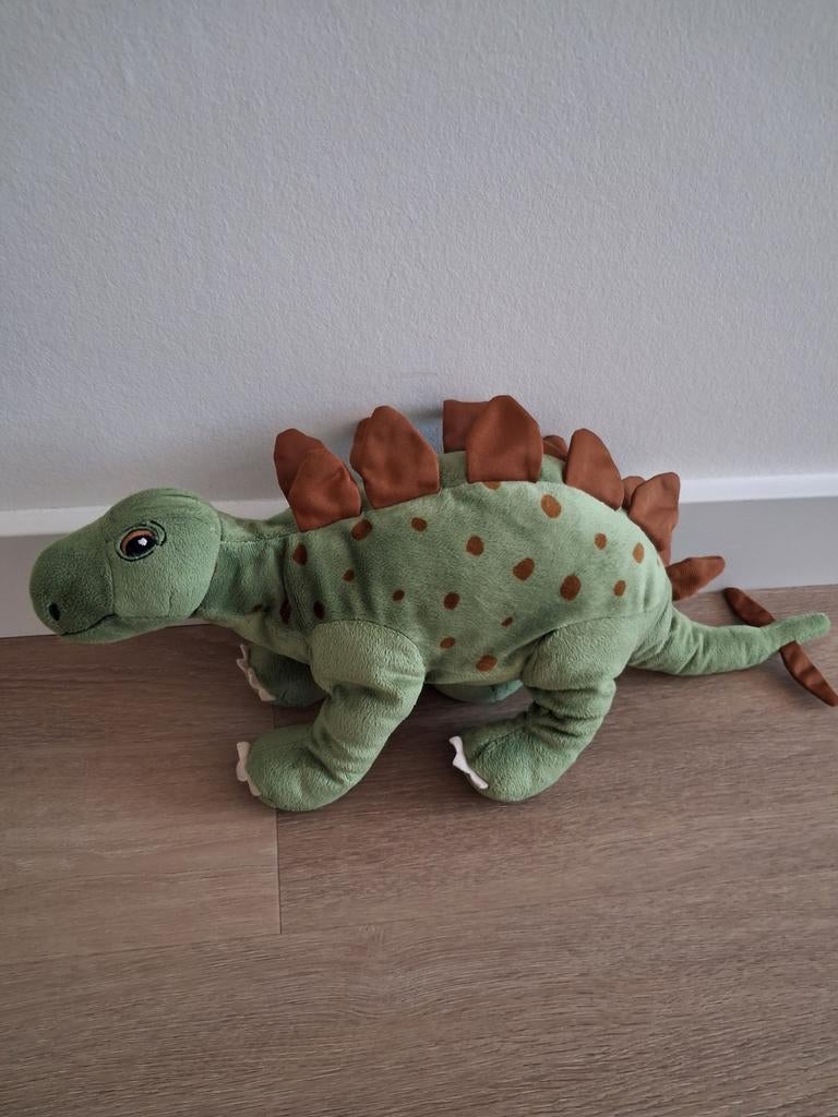 Knuffel dino Ikea Jattelik dinosaurus groen bruin L1346, Ophalen of Verzenden, Zo goed als nieuw, Overige typen