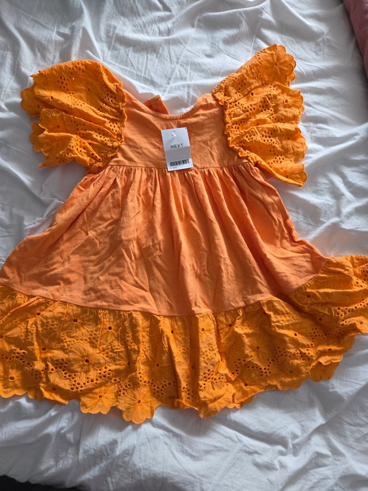 Nieuw Next Oranje Jurkje met Broderie - Maat 1.5-2 Jaar, Kinderen en Baby's, Kinderkleding | Overige, Ophalen of Verzenden, Nieuw