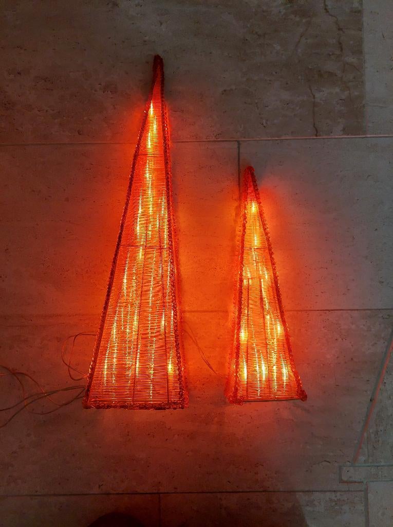lampen schermerlamp piramide verlichting tafellamp, Huis en Inrichting, Lampen | Tafellampen, Ophalen of Verzenden, Zo goed als nieuw