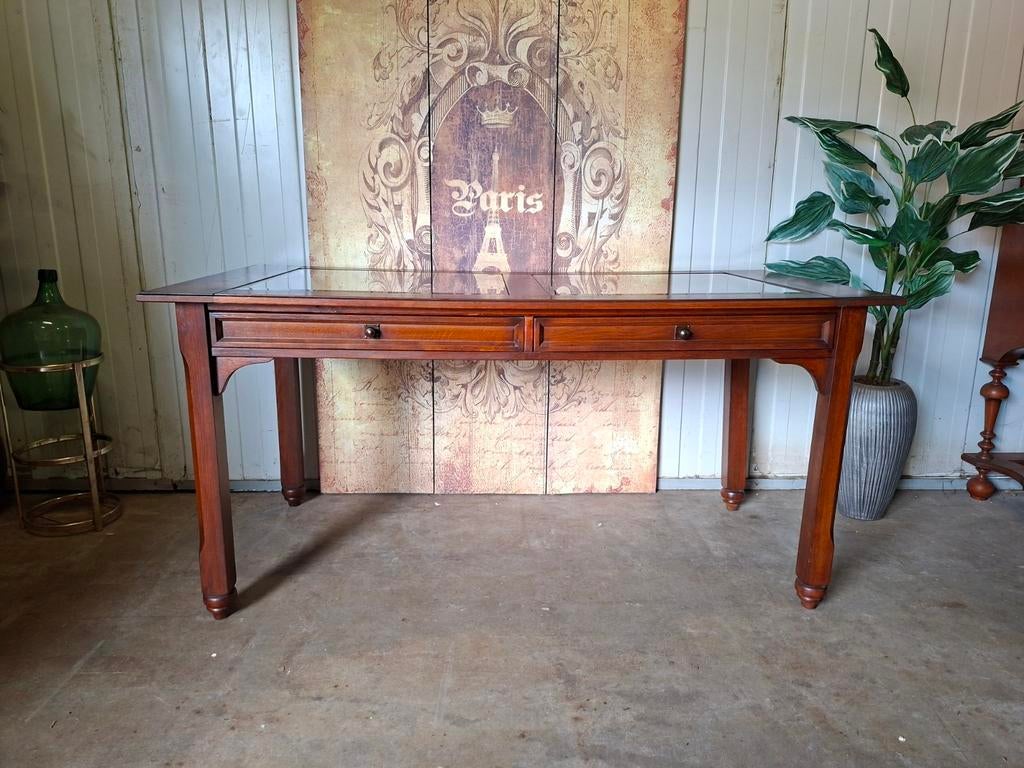 Klassieke vitrine tafel, met 2 lades afm: 150x75cm en 80cm h, Huis en Inrichting, Kasten | Vitrinekasten, Ophalen of Verzenden