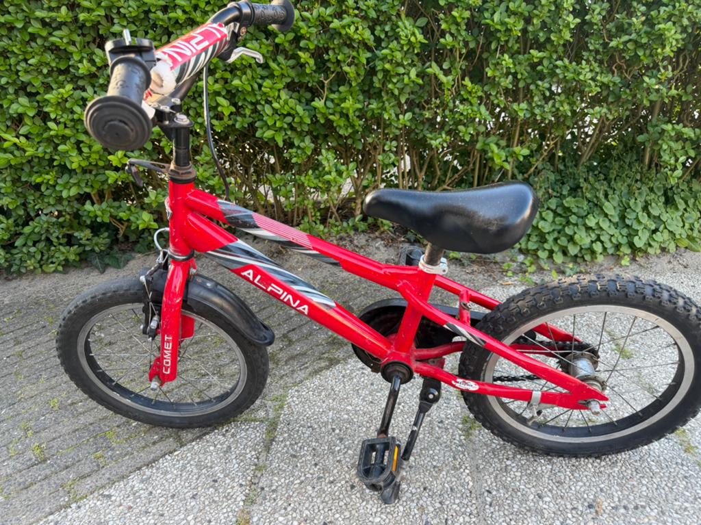 Stoere jongensfiets 16 inch, Ophalen, Terugtraprem, Gebruikt, Handrem