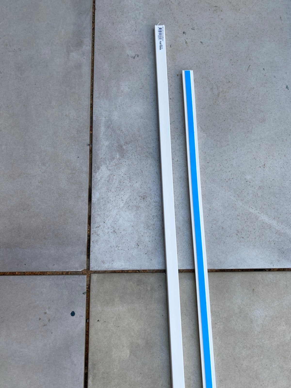 2x 2 meter witte kabelgoten, Ophalen, Overige typen, Nieuw, Minder dan 20 cm