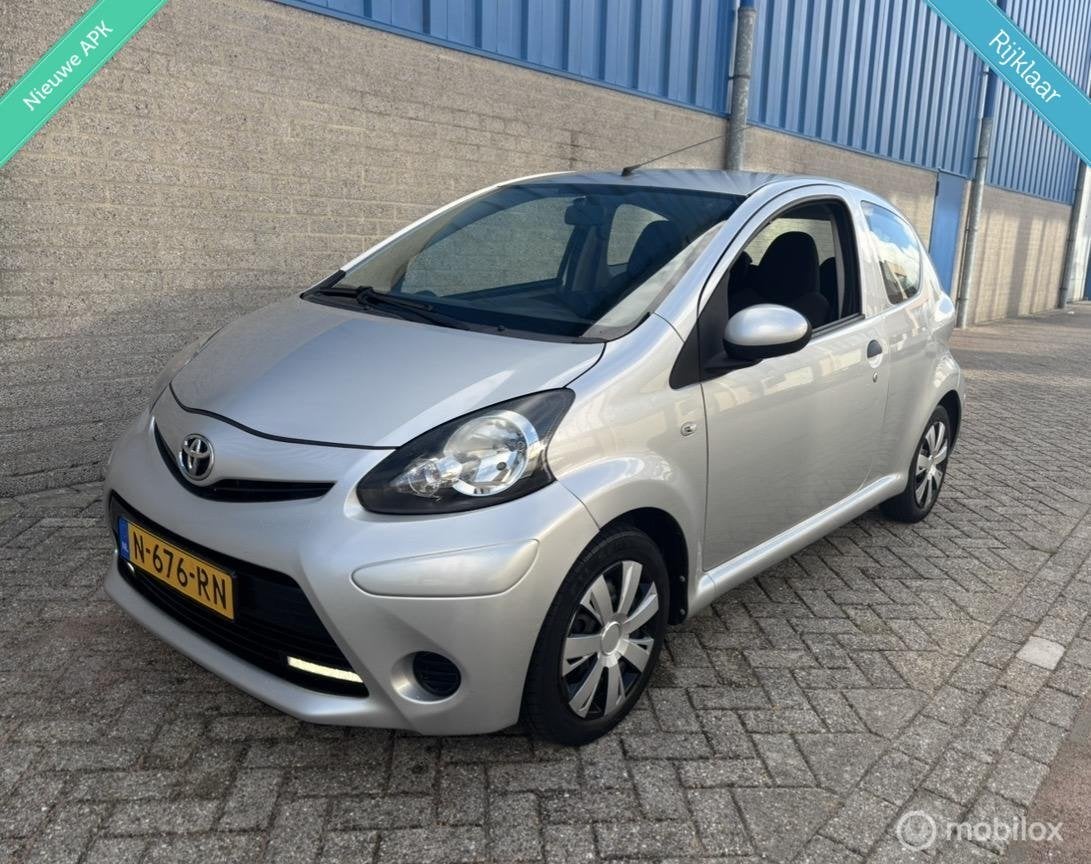 Toyota Aygo 1.0 VVT-i Aspiration LED|NW Apk|Airco|ElekPakket, Auto's, Voorwielaandrijving, Euro 5, Gebruikt, Elektrische ramen