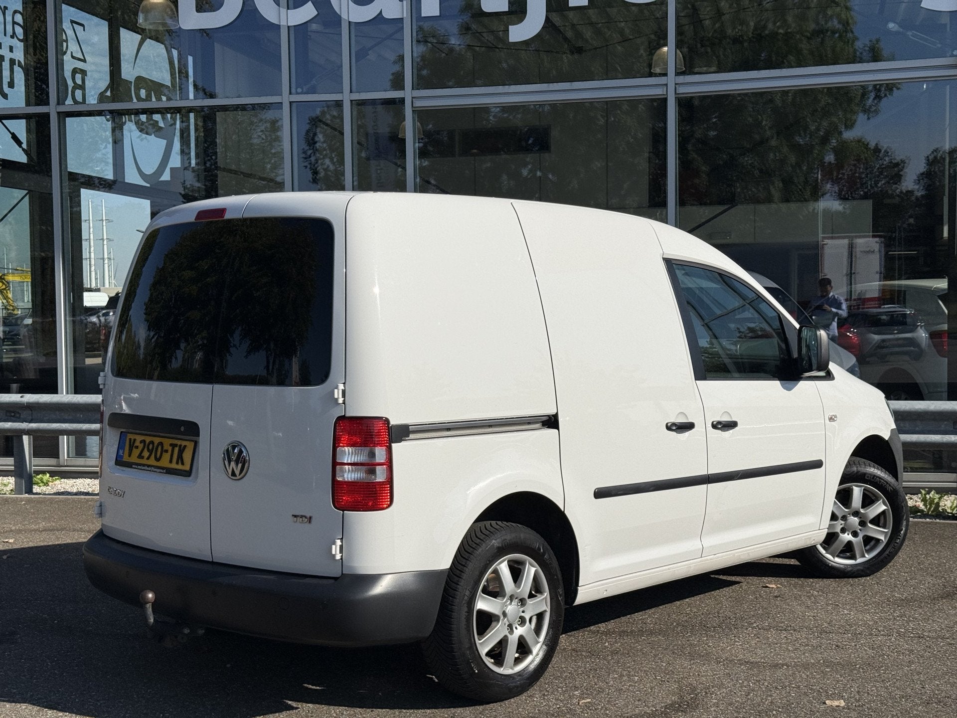 Volkswagen Caddy 1.6 TDI L1H1 | Automaat | Trekhaak | Airco, Auto's, Euro 5, Stof, Gebruikt, 4 cilinders