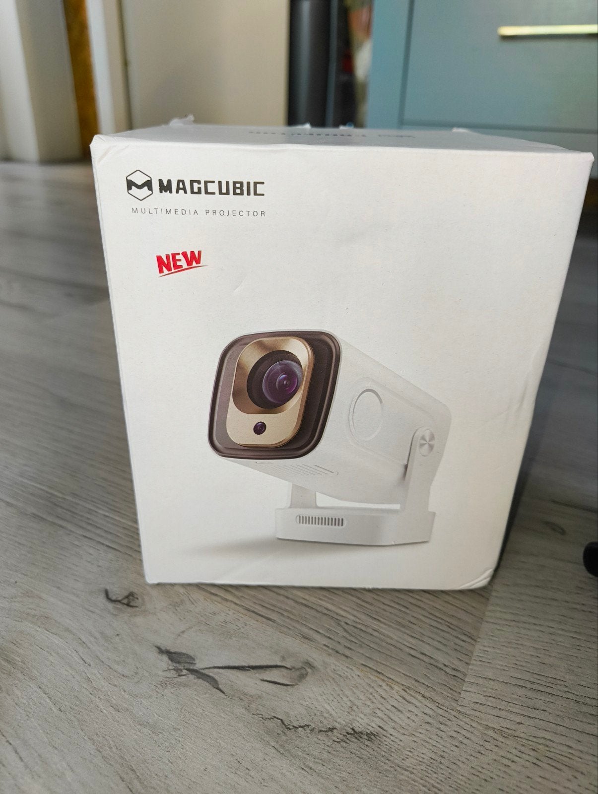 MAGCUBIC 4K Beamer met Statief en 100 inch Scherm, MAGCUBIC, LED, Nieuw, Ophalen of Verzenden