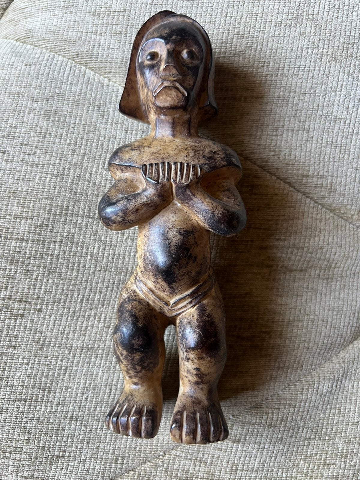 Antiek Beeldje Hout / Kunsthars., Bruin, Papoea-Nieuw-Guinea, Handgemaakt, 18 cm
