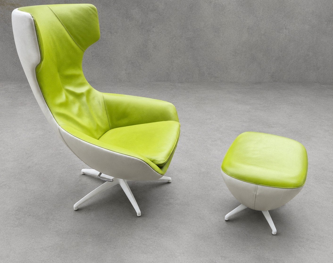 Leolux Caruzzo fauteuil & hocker in Wit / appel groen lime, Ophalen, Repos artifort vitra eames  stijl, Gebruikt, 75 tot 100 cm