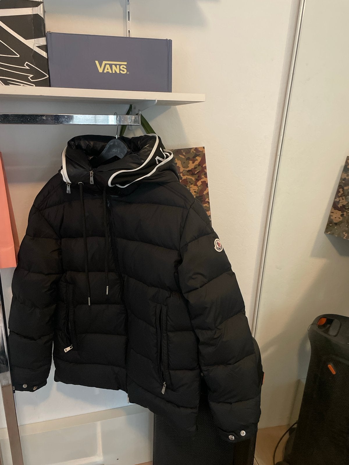 Moncler Jas Zwart - Stijlvol en Warm, Kleding | Heren, Ophalen of Verzenden, Zo goed als nieuw, Zwart
