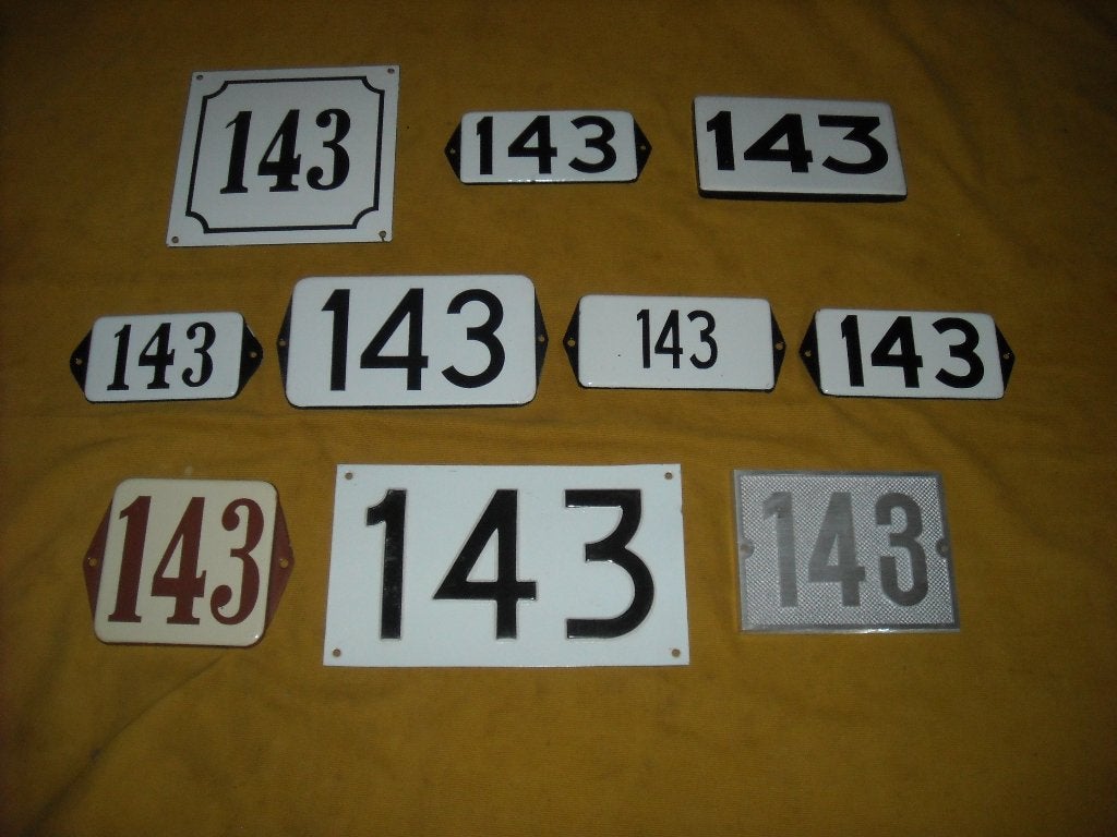 oud emaille huisnummer 143 ook 144 145 146 147 148 149 150 6, Antiek en Kunst, Ophalen of Verzenden