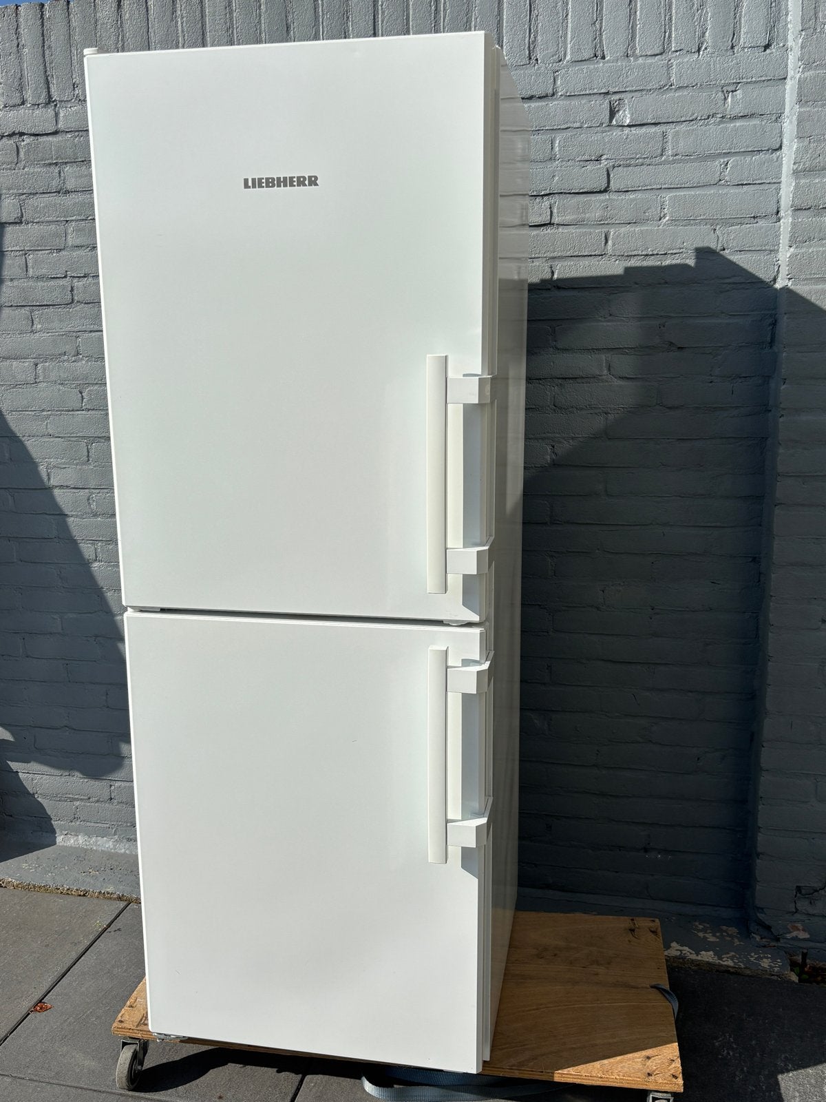 Liebherr Koel-vriescombinatie met NoFrost, Ophalen, 200 liter of meer, 60 cm of meer, Met aparte vriezer