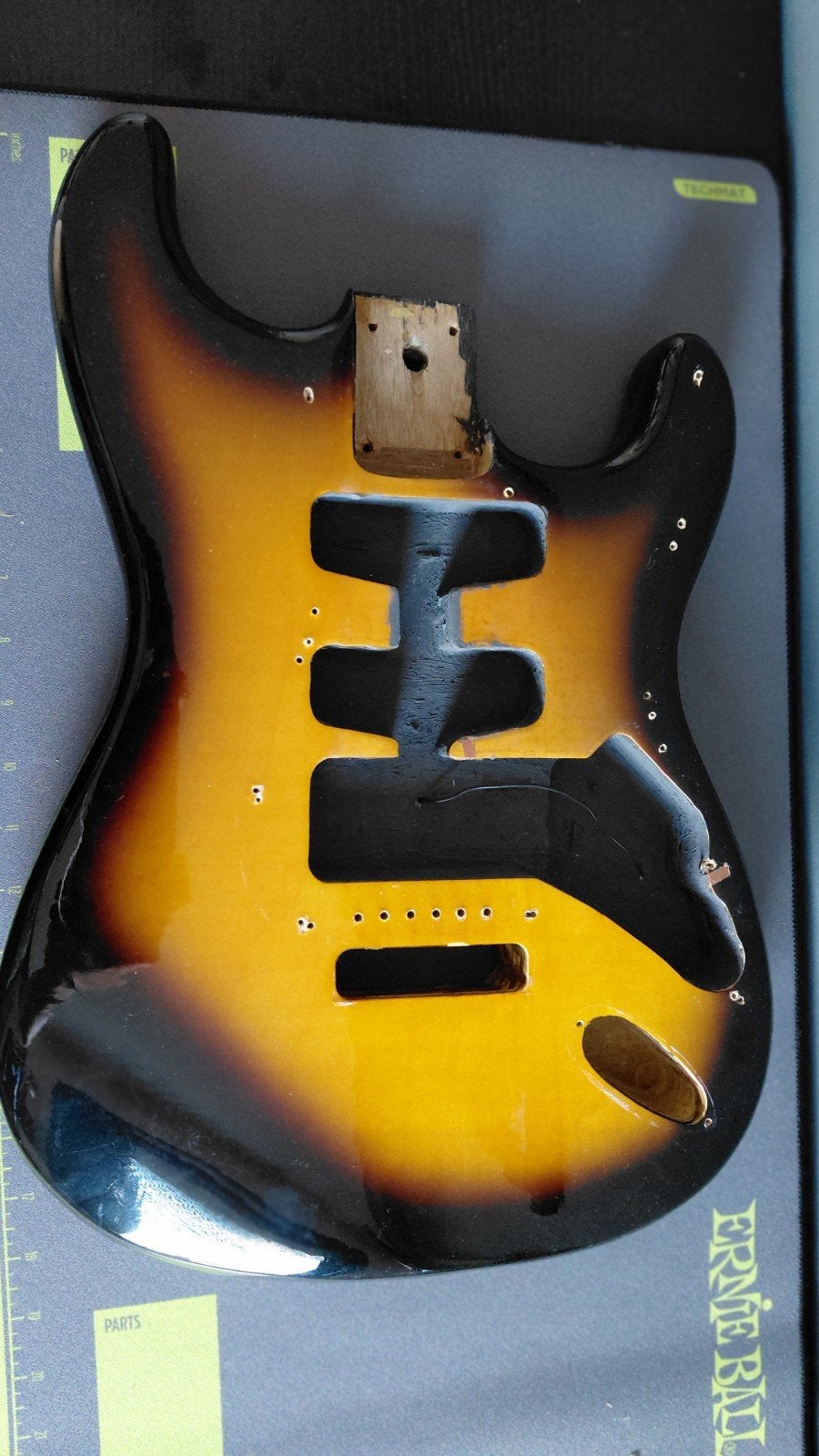 Vester Stage Body, Verzenden, Elektrische gitaar