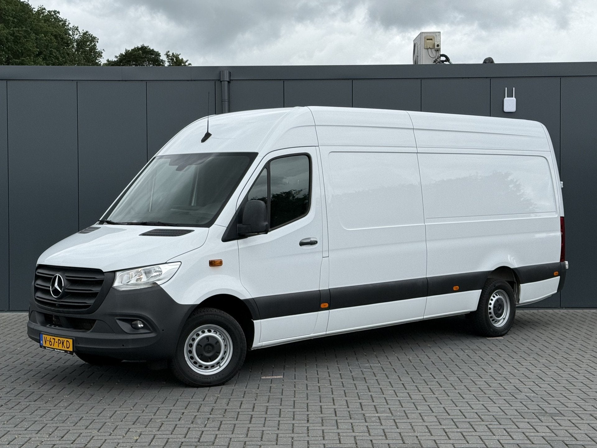 Mercedes-Benz Sprinter 315 CDI 150 PK / L3H2 / 360 CAMERA /, Achterwielaandrijving, Gebruikt, Euro 6, Wit