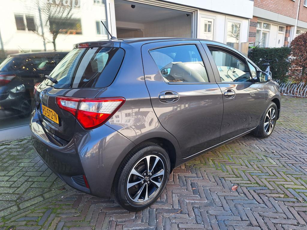 Toyota Yaris 1.0 VVT-i Comfort 5Drs /63.000 Km/1e Eig/Airco/, Voorwielaandrijving, Stof, Met garantie (alle), Origineel Nederlands