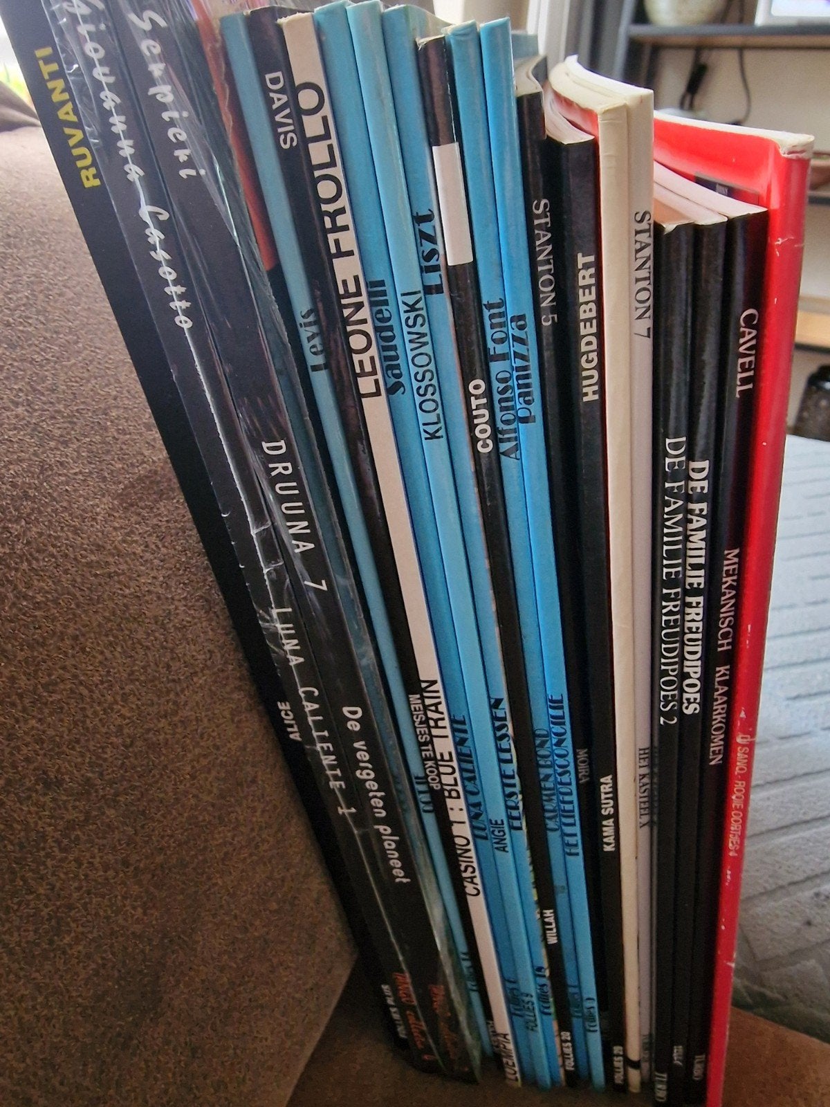 Diverse stripboeken collectie -25 stuks á €50, Lolo & Suzet, Boeken, Meerdere comics, Ophalen of Verzenden, Nieuw, Europa