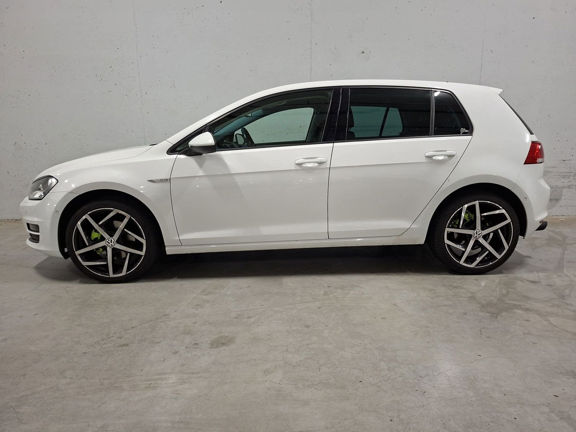 Volkswagen Golf 1.2 TSI Edition R-line 5drs Navi Clima Cruis, Auto's, Volkswagen, Voorwielaandrijving, Stof, Gebruikt, Euro 6