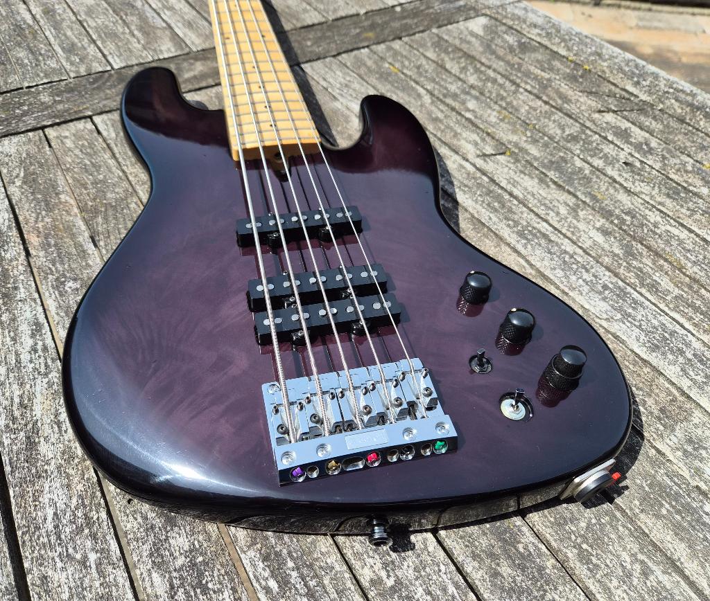 Franck Beliér Custom Jazz V 2005 (Handbuild), Gebruikt, 5-snarig, Ophalen, Elektrisch