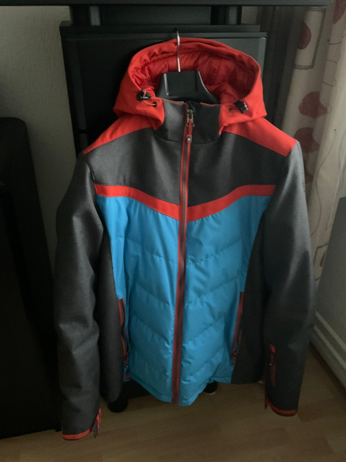 Slijas, Kleding | Heren, Wintersportkleding, Ophalen of Verzenden, Zo goed als nieuw, Jack