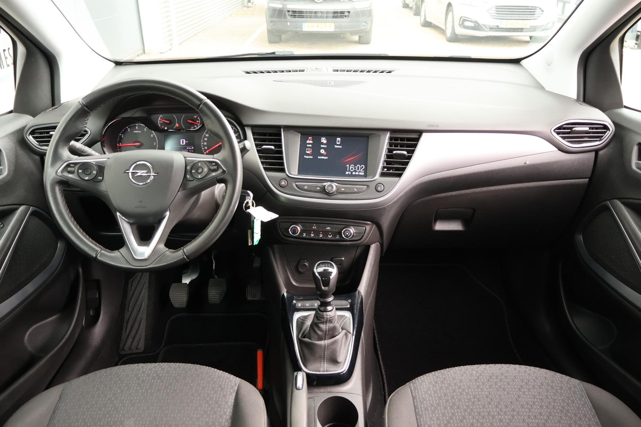 Opel Crossland X