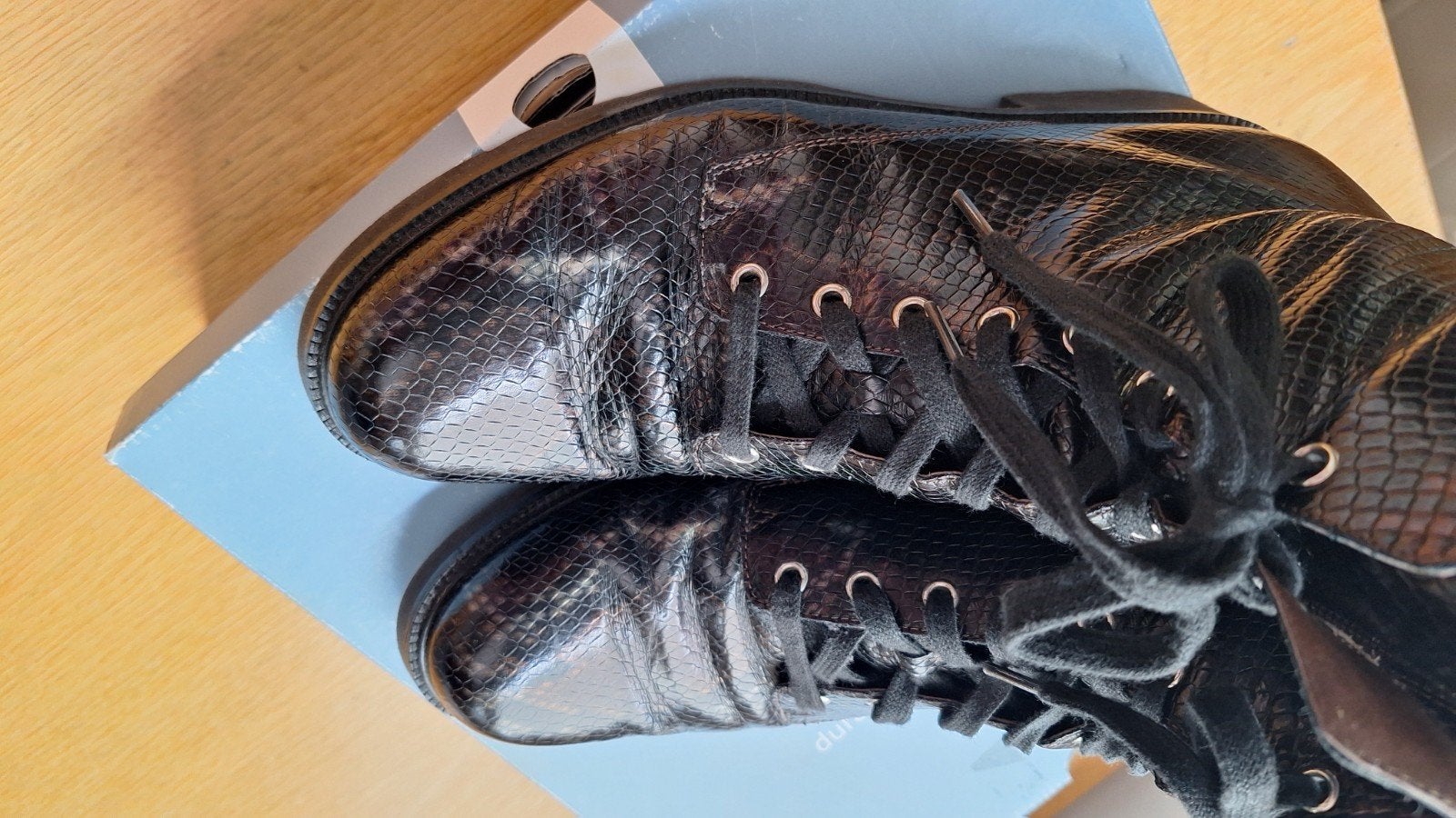 durea maat 8.5 wijdte h bruin lak, Ophalen of Verzenden, Zo goed als nieuw, Bruin, Sneakers of Gympen