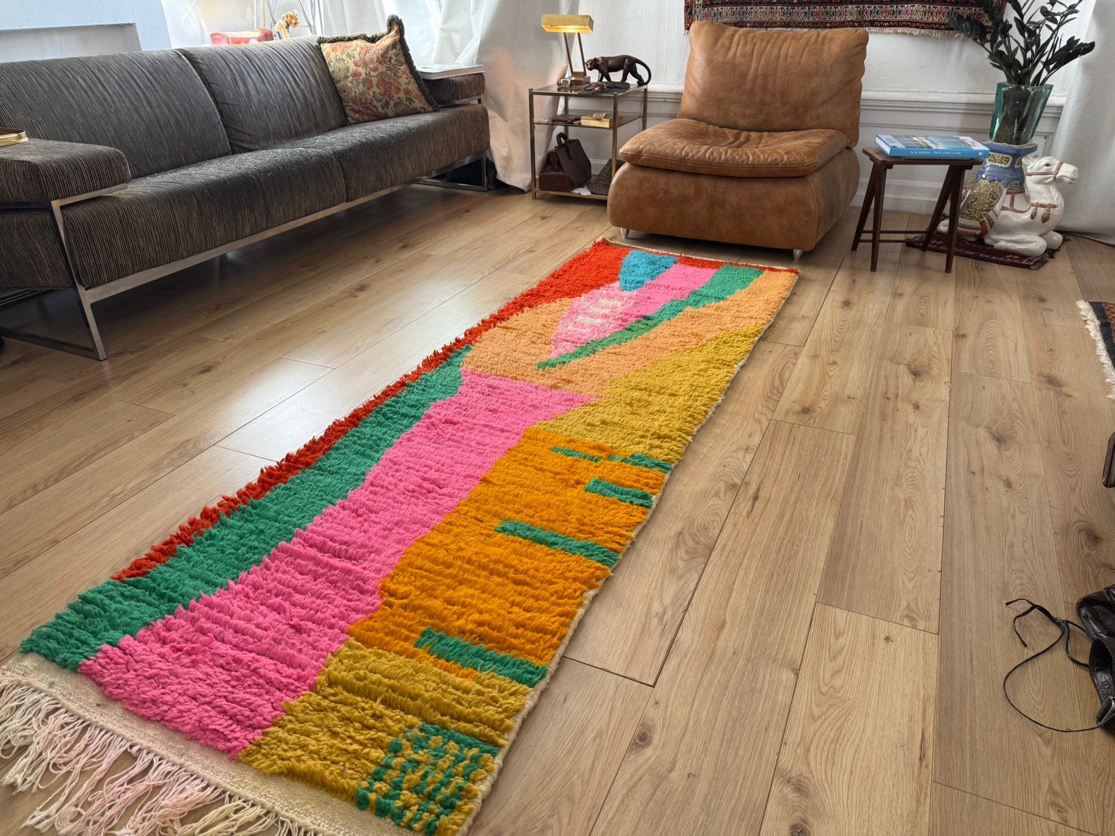 Vintage Handgeknoopte Marokkaanse loper – 256 x 81 cm, Info@bababoho.com, Bohemian • Eclectisch • Kleurrijk • Modern • Artistiek