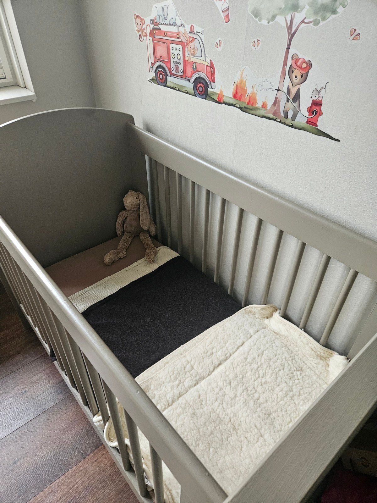 Complete babykamer: ledikant, commode, kledingkast, Ophalen, Gebruikt, Ledikant