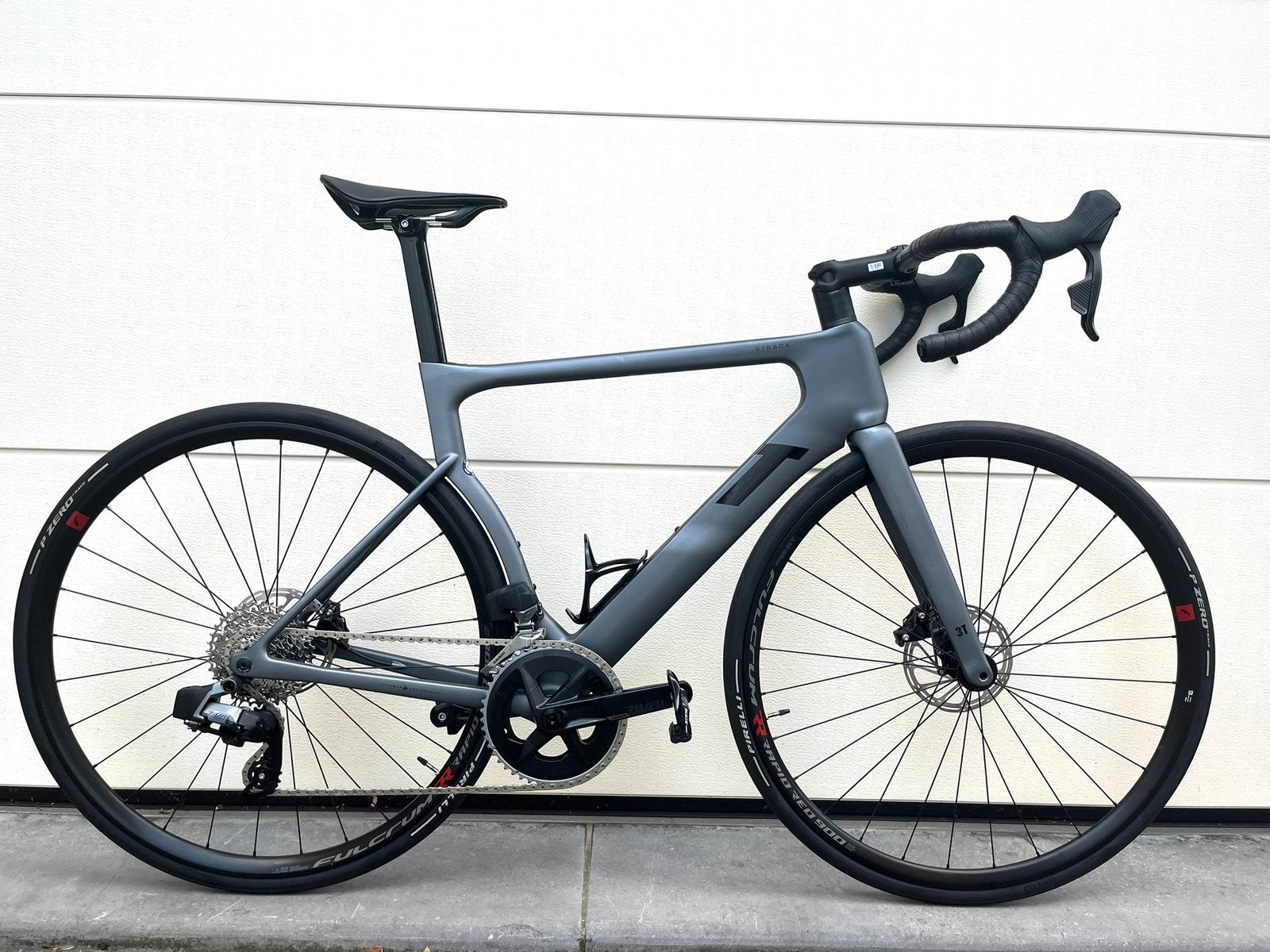 3T Strada SRAM Rival eTap AXS 2x12, 28 inch, Carbon, Heren, Zo goed als nieuw