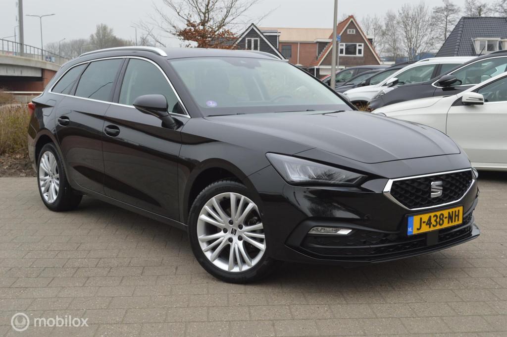 Seat Leon Sportstourer 1.5 TSI Style Launch Edition| Camera, Voorwielaandrijving, Stof, 4 cilinders, Leon