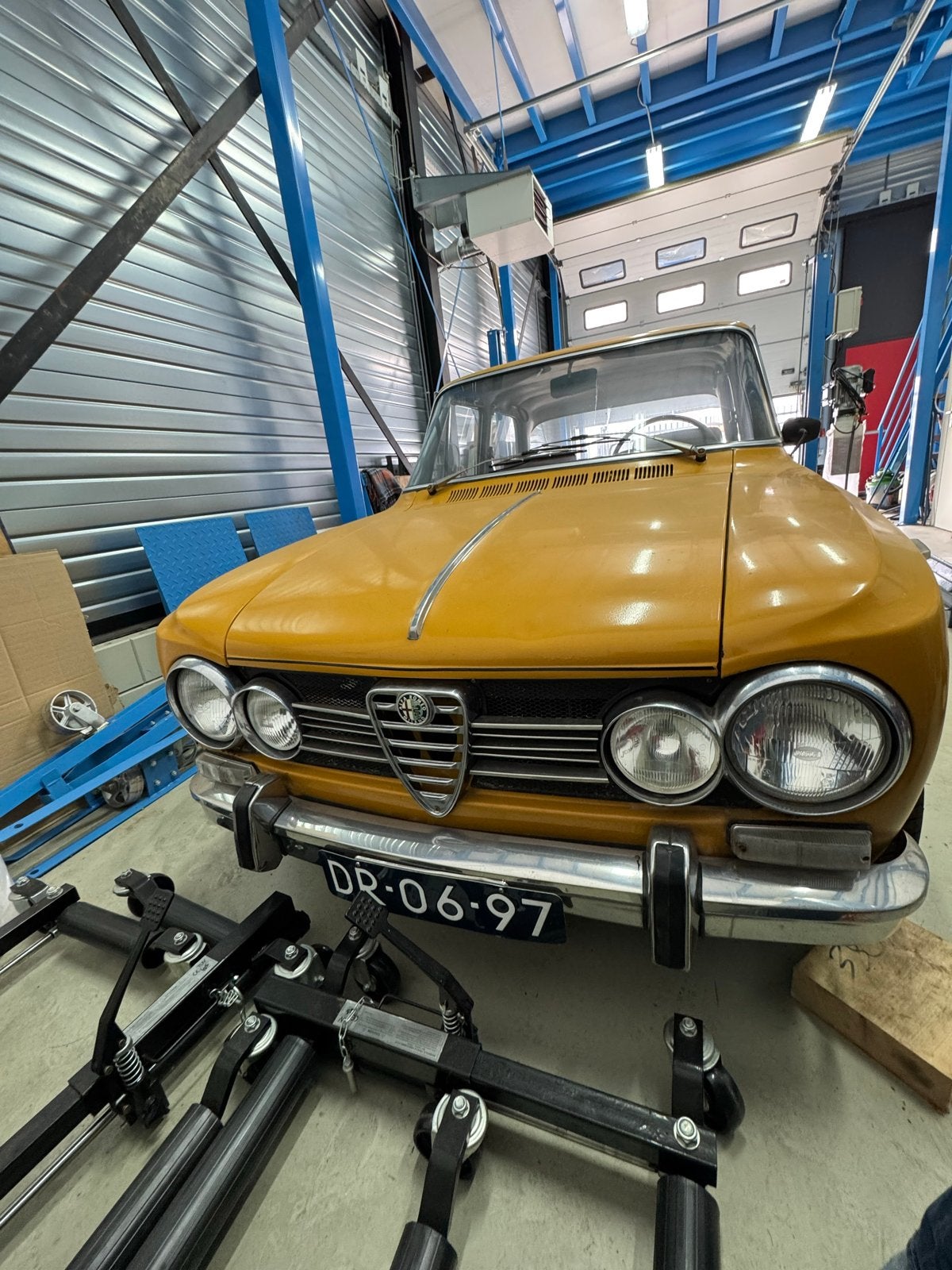 Alfa Romeo Giulia 1.3 Super 1972 Geel, Auto's, 1025 kg, Beige, 4 cilinders, Geel