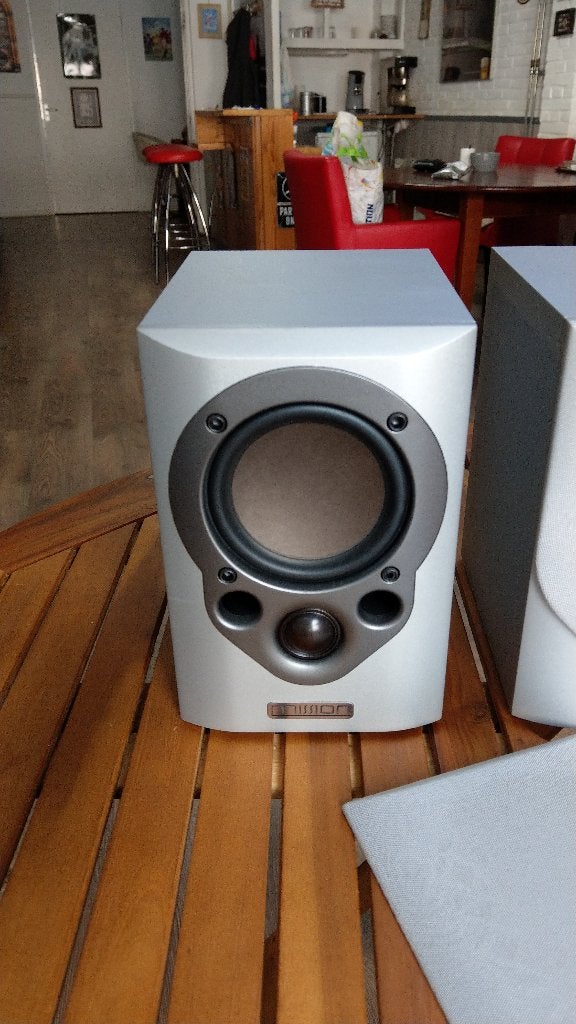 mission m30 i in top staat, Audio, Tv en Foto, Luidsprekers, Ophalen of Verzenden, Zo goed als nieuw, Boekenplank luidspreker