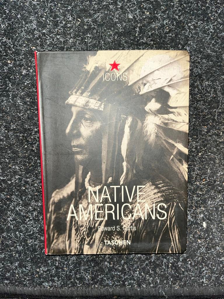 Native Americans - Edward S. Curtis (Taschen), Ophalen of Verzenden, Zo goed als nieuw