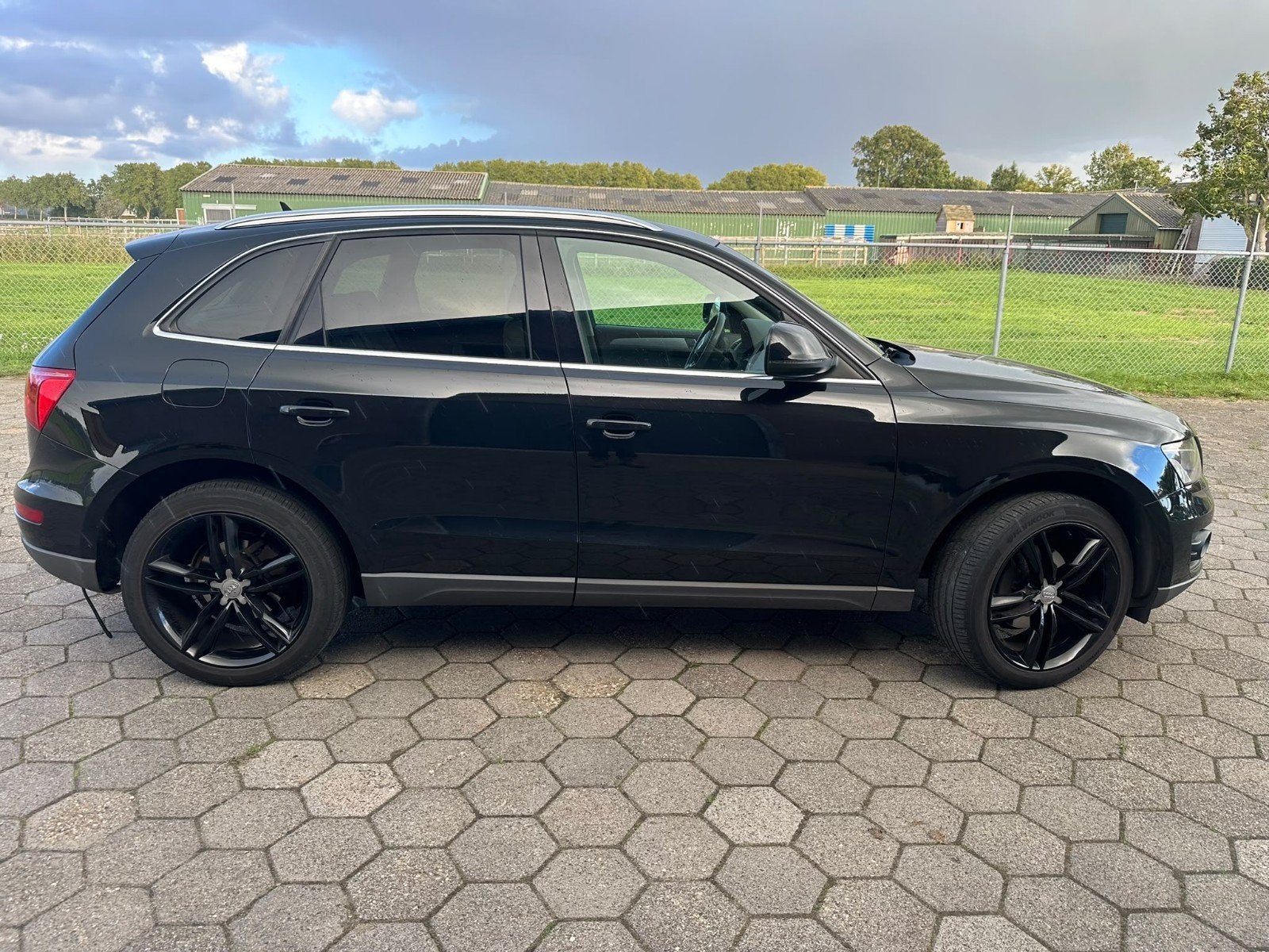 Audi Q5 2.0 Tfsi Quattro S-tronic 2009 Zwart, Automaat, 1730 kg, Beige, 4 cilinders