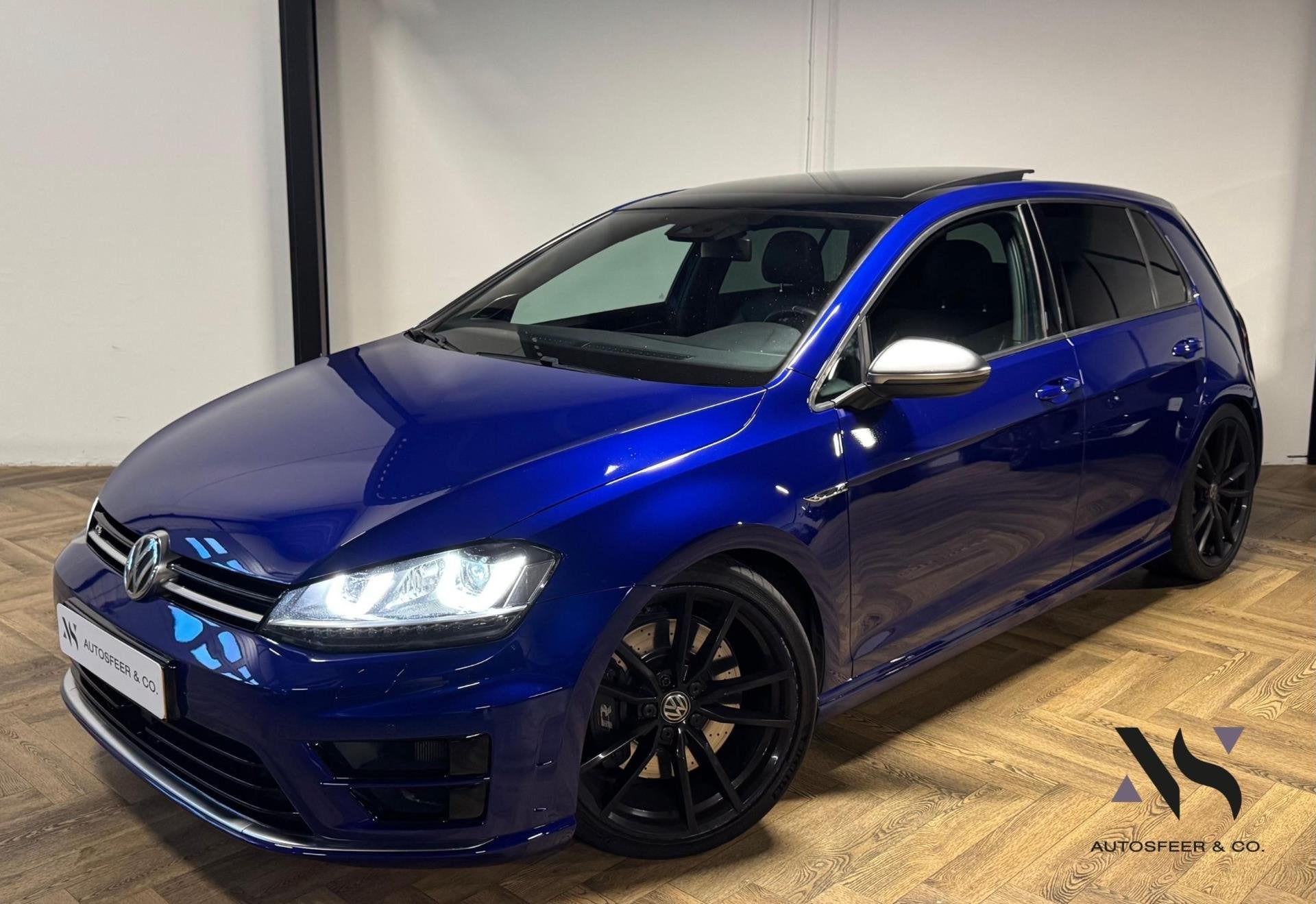Volkswagen Golf 2.0 TSI R 4Motion PANO KEYLESS, Auto's, Automaat, Gebruikt, Zwart, 4 cilinders