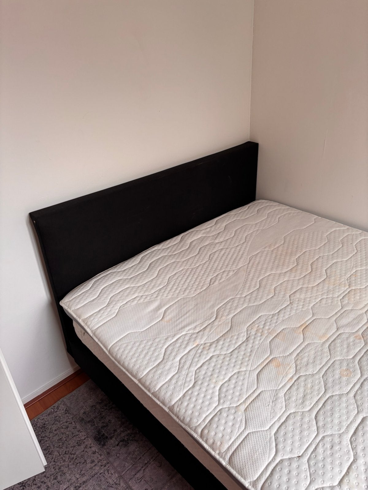 Tweepersoonsbed Van Leen Bakker, Ophalen, Gebruikt, Zwart, Tweepersoons