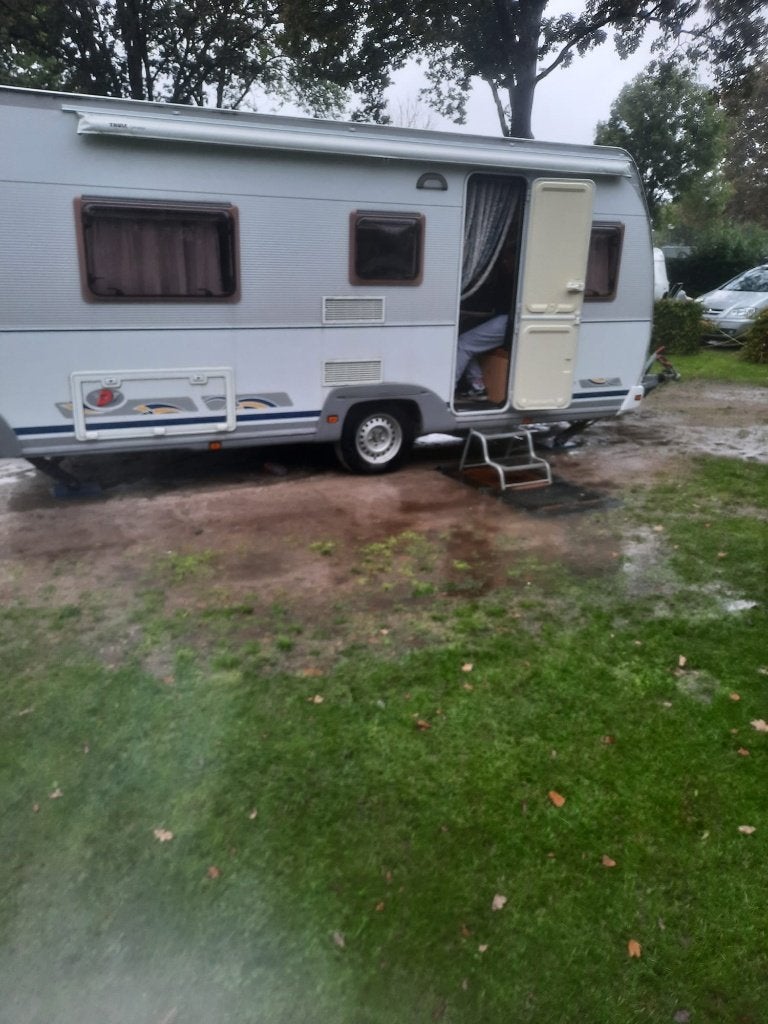 Dethleffs camper caravan, Caravans en Kamperen, Rondzit, Particulier, Dethleffs, Schokbreker