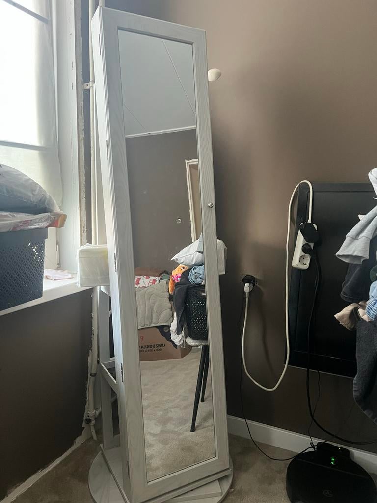 Spiegel / sieradenkast - Zo goed als nieuw, Ophalen, Minder dan 50 cm, Zo goed als nieuw, 150 tot 200 cm