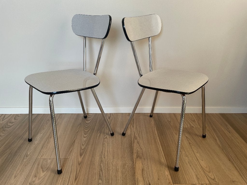 Set van 2 vintage formica stoelen jaren 50/60 – grijs/chroom, Huis en Inrichting, Ophalen, Twee, Wit, Jaren 50, 60, vintage, retro, industrieel