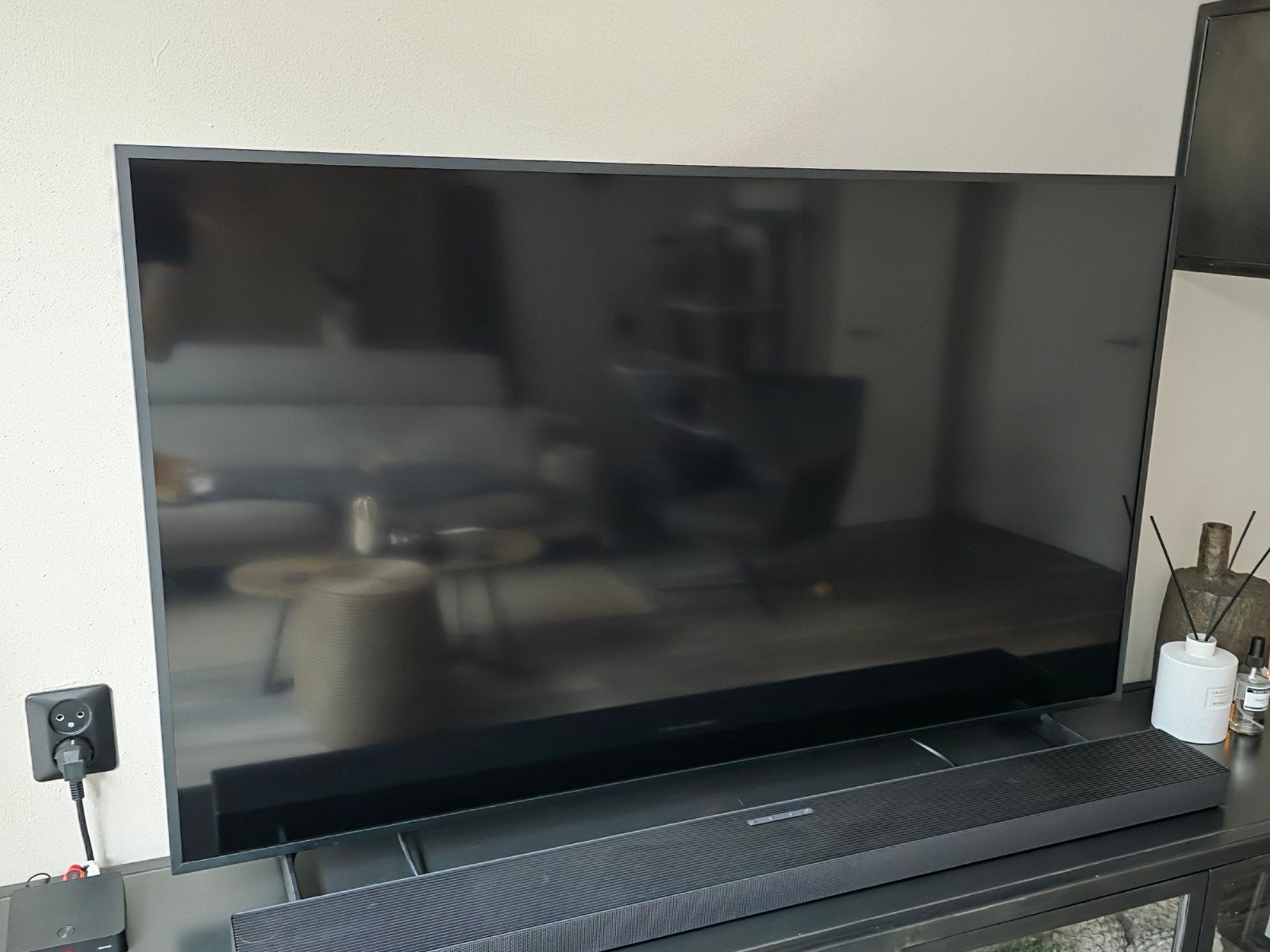 Samsung QLED 4K Frame 55LS03T (2020) met muurbeugel