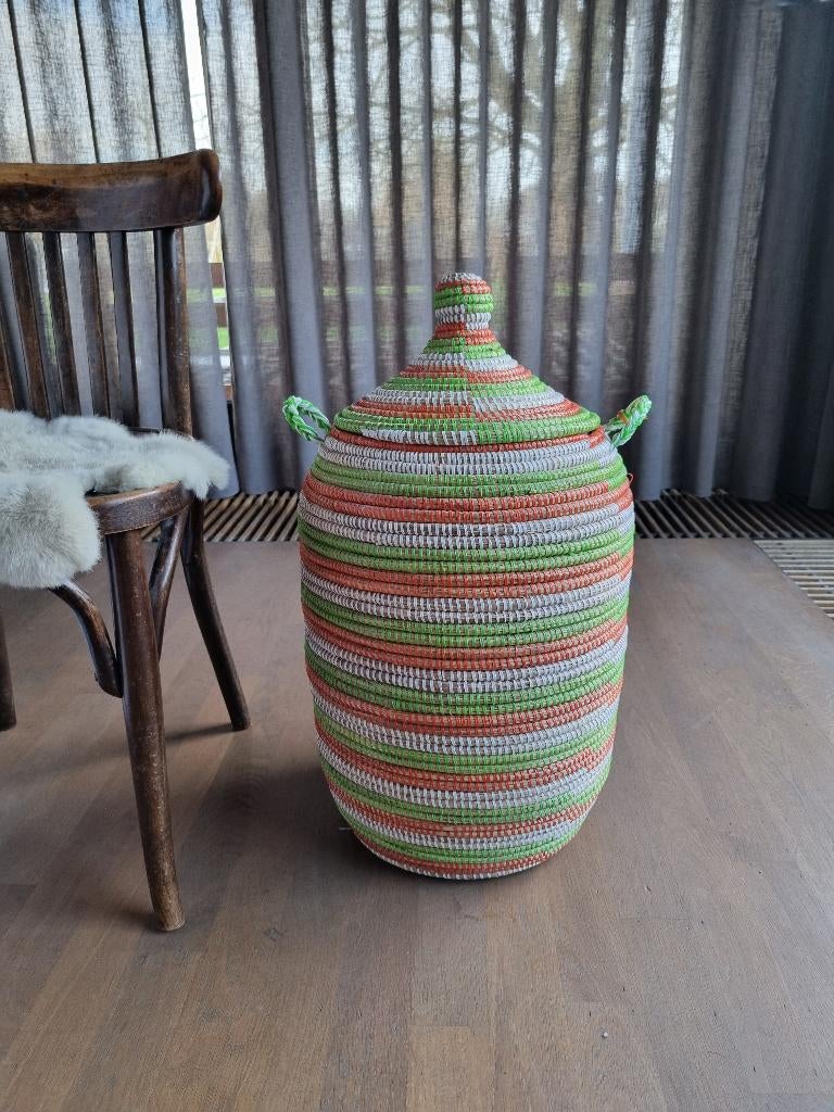 Afrikaanse opbergmand oranje groen wit van zeegras Senegal, Mand, Rond, Nieuw, Ophalen of Verzenden