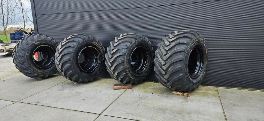 4x Banden alliance 700/50-26.5 met velg, 2x met Molcon ring, Zakelijke goederen, Ophalen