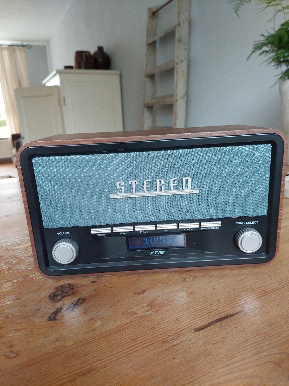 DAB radio , nog in goede staat , weinig gebruikt, Ophalen, Zo goed als nieuw