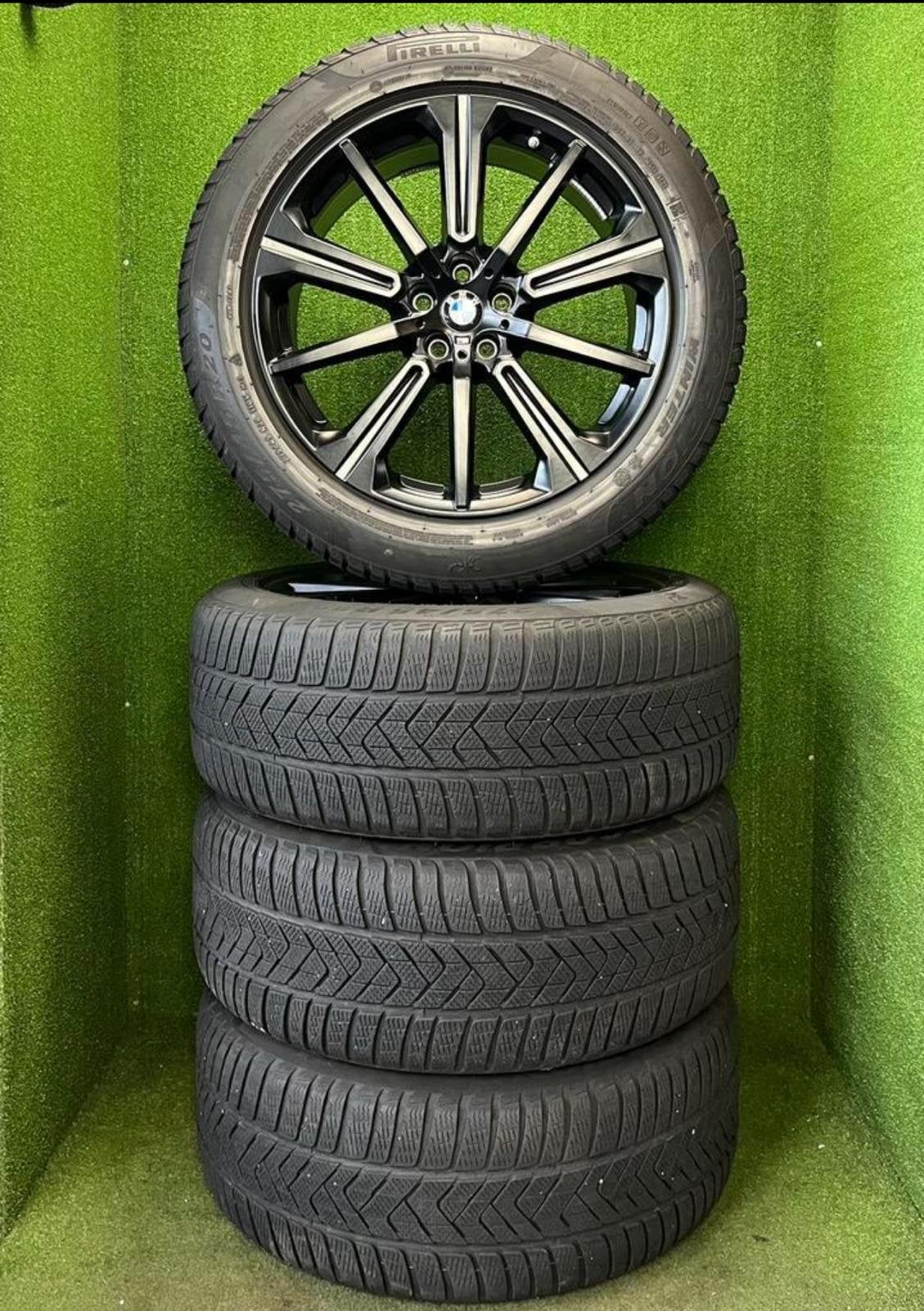 Originele 20 inch BMW 748 M velgen met Pirelli *winterbanden, Auto-onderdelen, Ophalen, Gebruikt, 275 mm, Banden en Velgen