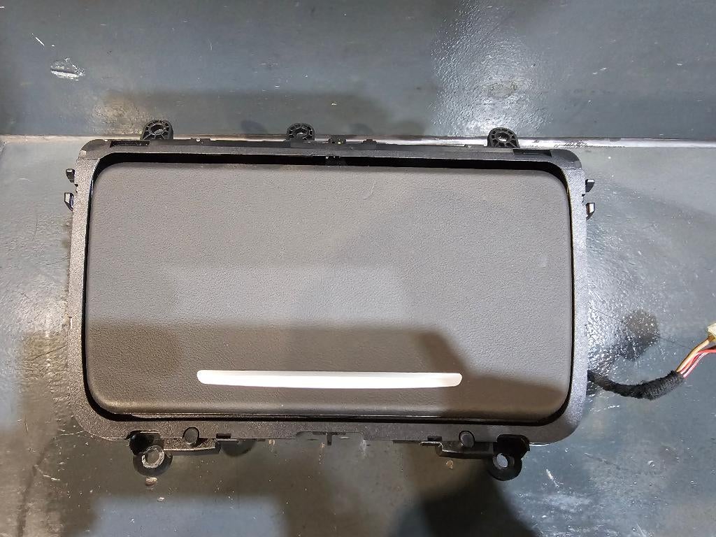 bmw f10/f11 bekerhouder, Auto-onderdelen, Interieur en Bekleding, De, Gebruikt, Info@autoservice-vaandering.nl, Ophalen of Verzenden