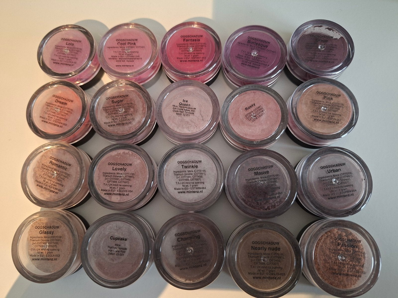 Mintenz minerale oogschaduw, Sieraden, Tassen en Uiterlijk, Uiterlijk | Cosmetica en Make-up, Ophalen of Verzenden, Zo goed als nieuw